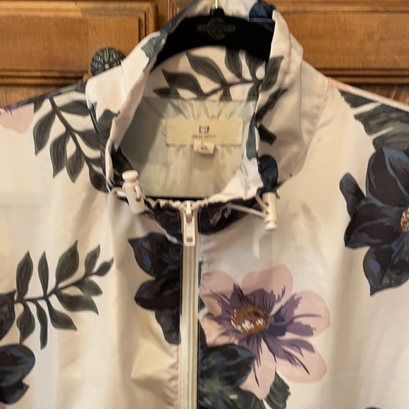 Thread supply jacket - Picture 5 of 8